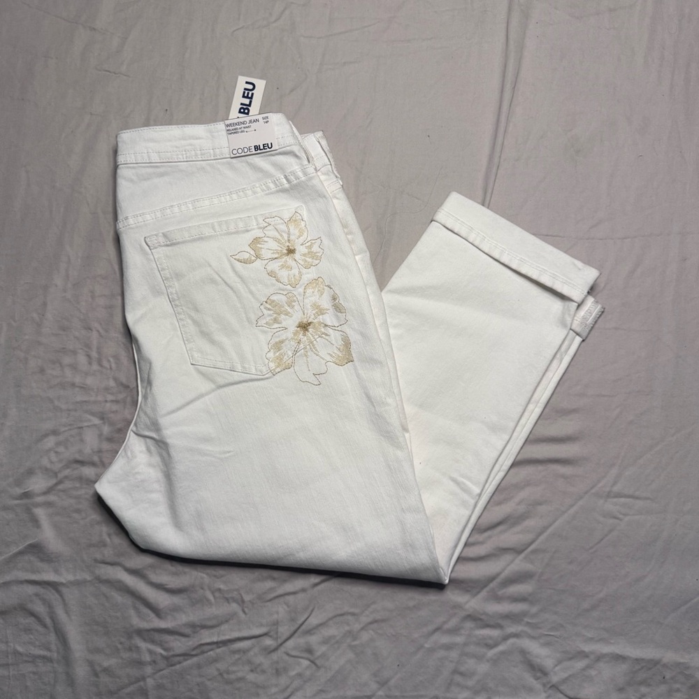 Code Bleu White Jeans with Gold Floral Embroidery